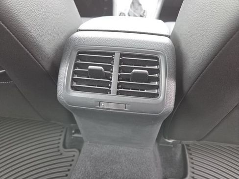 Used 2017 Volkswagen Golf Wolfsburg Edition FWD image 16