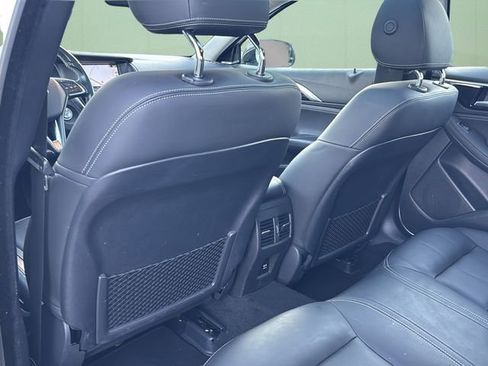 Used 2017 INFINITI QX30 Premium w/ Navigation Package image 22