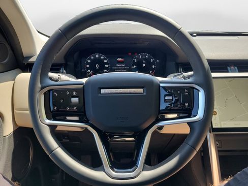 Used 2024 Land Rover Discovery Sport S image 12
