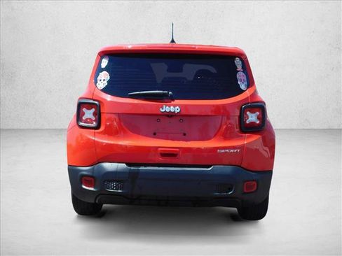 Used 2020 Jeep Renegade Sport w/ UConnect 7.0 Group FWD image 6