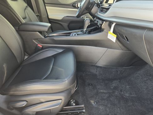 New 2026 Jeep Compass Limited w/ Sun, Sound & Navigation Group image 12