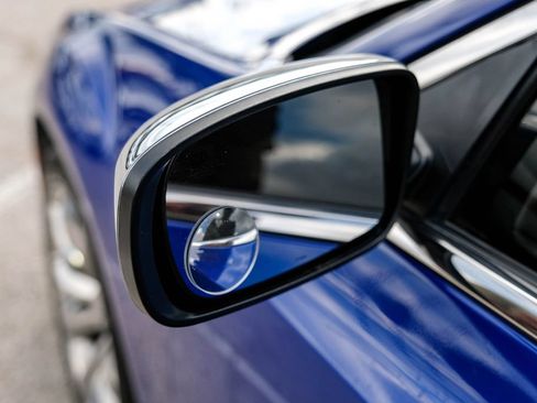 Used 2019 Chrysler 300 Touring w/ Chrome Appearance Package RWD image 44