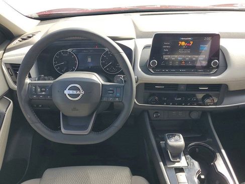 New 2025 Nissan Rogue SV AWD/4WD image 12