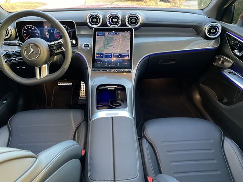 Certified 2025 Mercedes-Benz GLC 300 4MATIC image 25