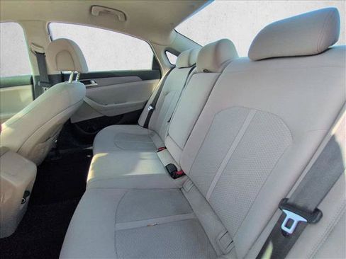 Used 2016 Hyundai Sonata SE FWD image 15