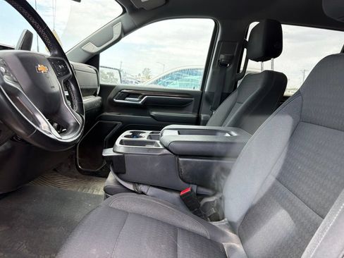 Used 2024 Chevrolet Silverado 2500 LT w/ Convenience Package AWD/4WD image 3