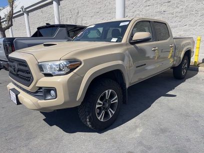 Used 2017 Toyota Tacoma TRD Sport w/ Tow Package