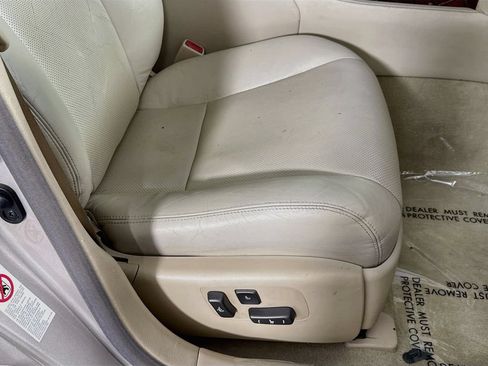 Used 2010 Lexus LS 460 RWD image 38