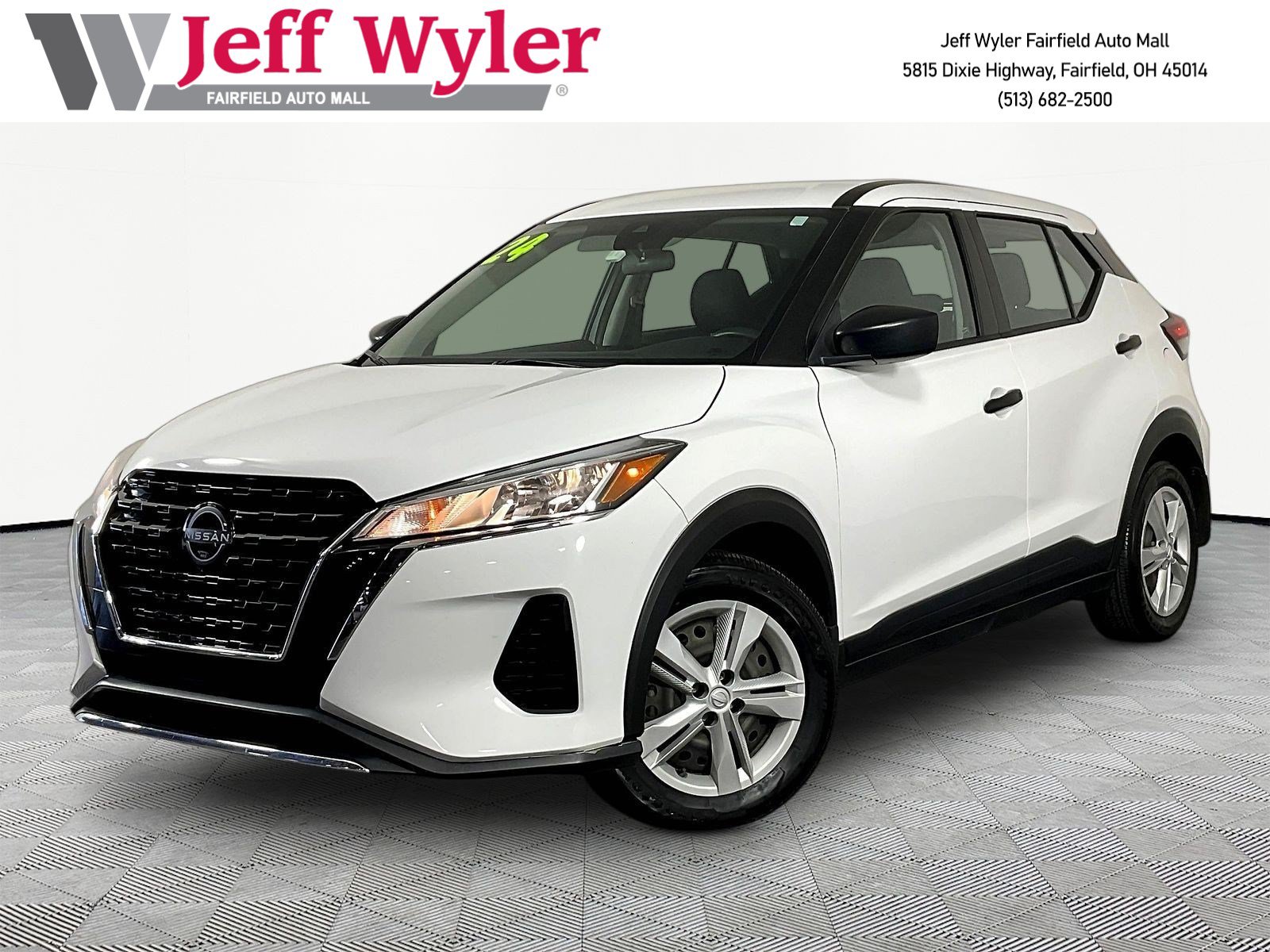 Used 2024 Nissan Kicks S FWD image 1