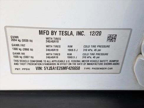 Used 2021 Tesla Model S Long Range Plus image 26