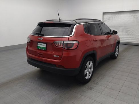 Used 2018 Jeep Compass Latitude w/ Popular Equipment Group FWD image 9