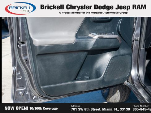 Used 2017 Toyota Tacoma SR5 w/ Tow Package image 10