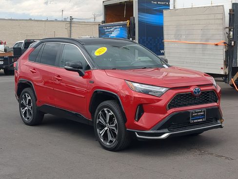 Used 2023 Toyota RAV4 XSE w/ Premium Package AWD/4WD image 8