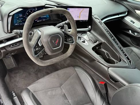 Used 2023 Chevrolet Corvette Stingray Premium Cpe w/ Z51 Performance Package RWD image 9