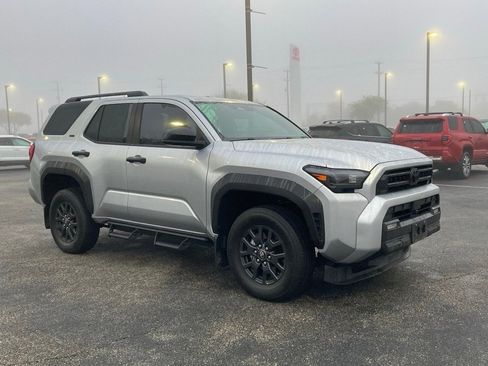 Used 2025 Toyota 4Runner SR5 image 2
