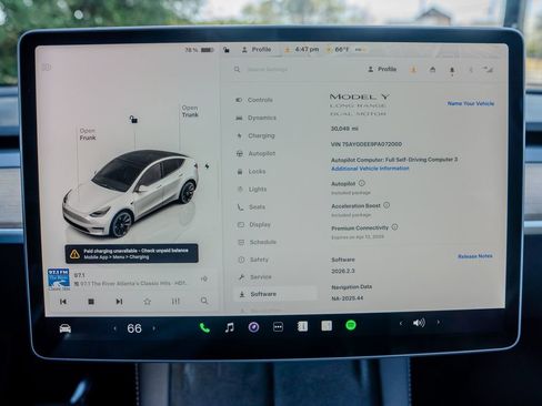 Used 2023 Tesla Model Y Long Range image 9