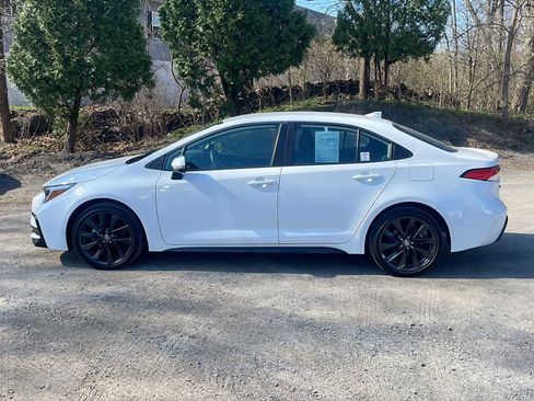 Used 2024 Toyota Corolla SE image 5