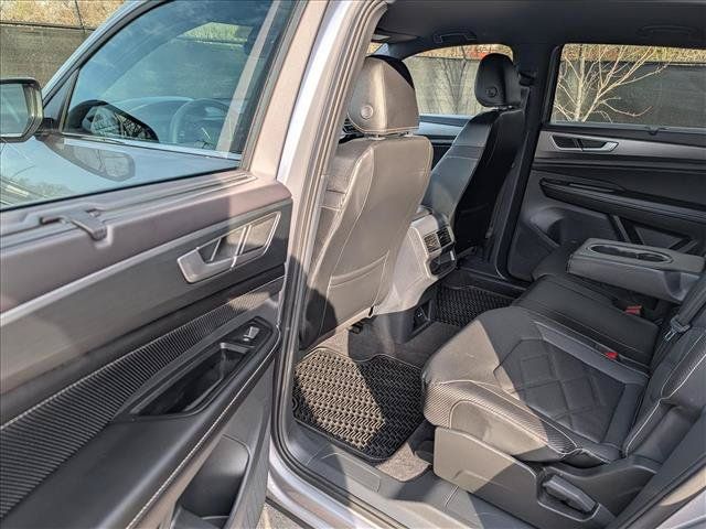 Certified 2024 Volkswagen Atlas Cross Sport SE AWD/4WD image 26