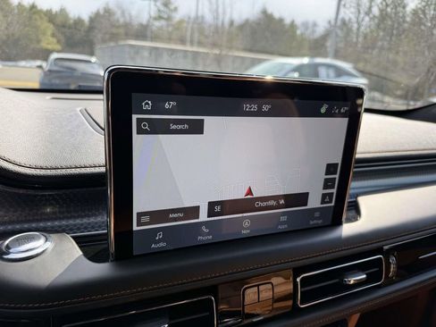 Used 2023 Lincoln Aviator Black Label w/ Dynamic Handling Package image 11