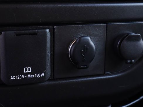 Used 2022 Chevrolet Express 2500 w/ Communications Package image 31