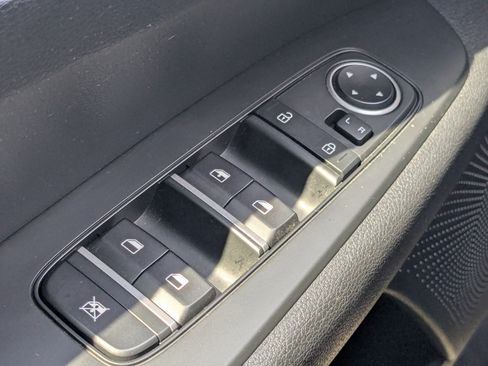 Certified 2021 Kia Forte Sedan FWD image 24
