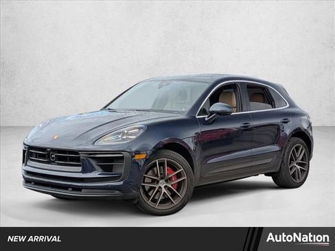 Used 2023 Porsche Macan S AWD/4WD image 1