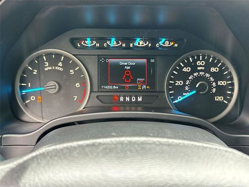Used 2018 Ford F150 XLT w/ Equipment Group 302A Luxury AWD/4WD image 11