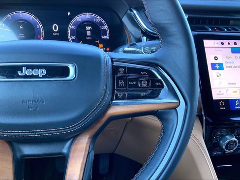 Certified 2024 Jeep Grand Cherokee L Summit image 23