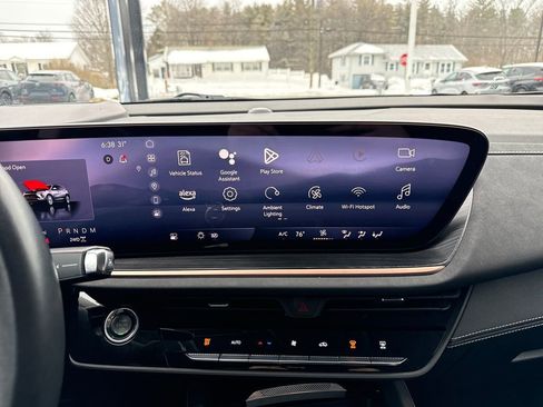 Used 2025 Buick Envision Sport Touring image 11