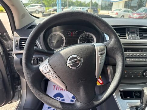 Used 2013 Nissan Sentra SR FWD image 19