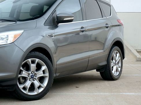 Used 2014 Ford Escape Titanium FWD image 21