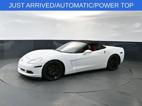 Used 2005 Chevrolet Corvette Convertible w/ Preferred Equipment Group RWD image 2