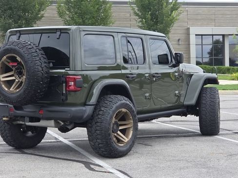 Used 2022 Jeep Wrangler Unlimited Rubicon w/ Trailer Tow Package AWD/4WD image 8