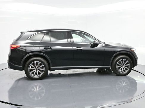 Used 2024 Mercedes-Benz GLC 300 4MATIC image 8
