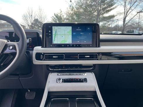 New 2026 Lincoln Aviator Reserve image 15