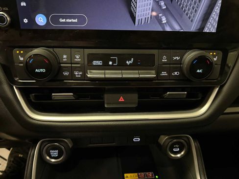 Certified 2024 Toyota Grand Highlander XLE image 33