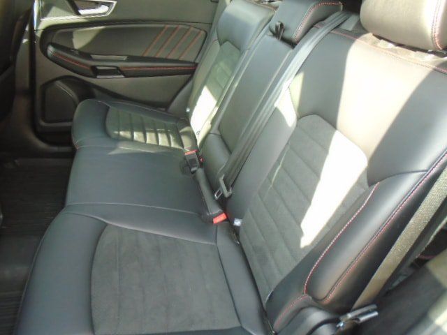 Used 2024 Ford Edge ST-Line w/ Class II Trailer Tow Package AWD/4WD image 4