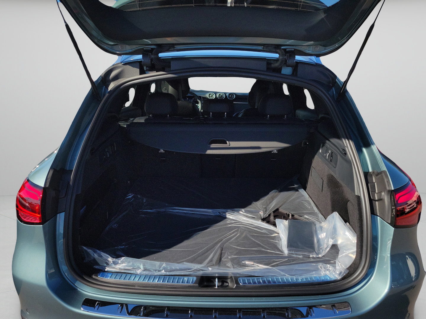 Certified 2026 Mercedes-Benz GLC 300 image 20