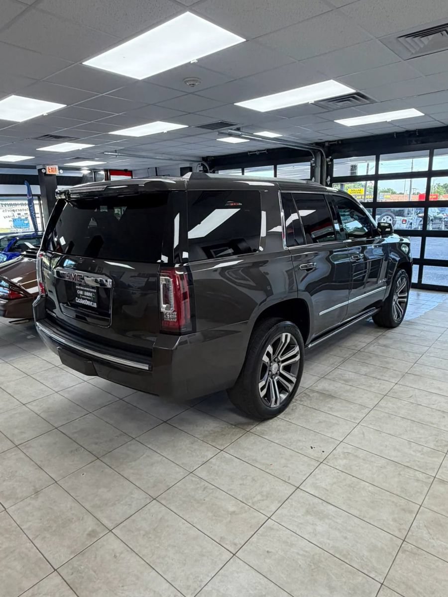 Used 2019 GMC Yukon Denali w/ Denali Ultimate Package RWD image 4
