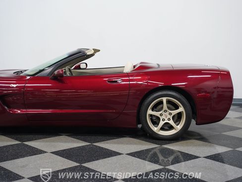 Used 2003 Chevrolet Corvette Convertible w/ Preferred Equipment Group1 RWD image 23