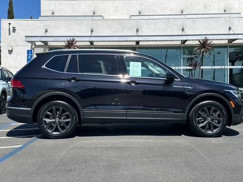 Certified 2023 Volkswagen Tiguan SE FWD image 4