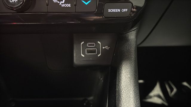 Used 2023 Jeep Compass Trailhawk w/ Trailer Tow Group AWD/4WD image 26