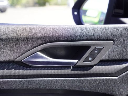 Used 2024 Volkswagen Golf R image 11