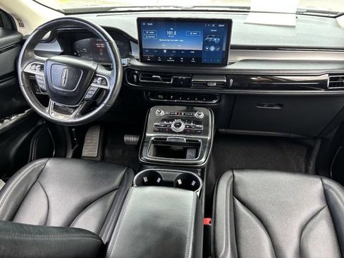 Used 2022 Lincoln Nautilus FWD image 15