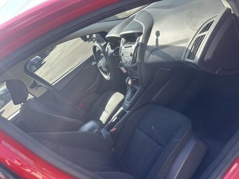 Used 2017 Ford Focus SE image 22