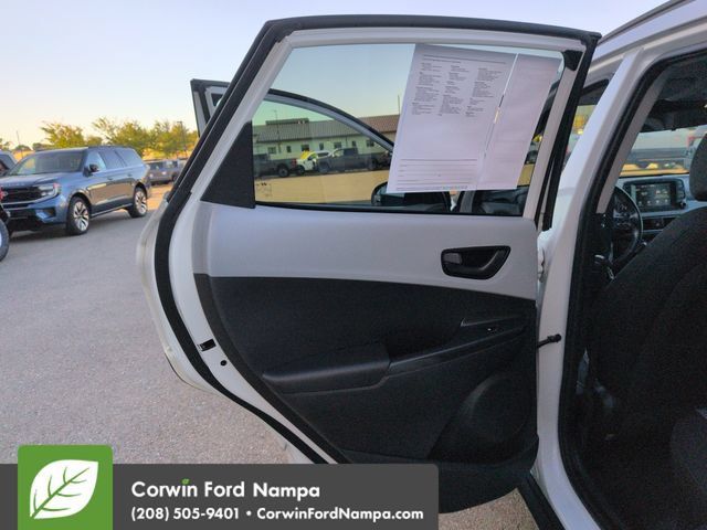 Used 2019 Hyundai Kona SEL w/ Cargo Package AWD/4WD image 24