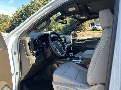 New 2026 Chevrolet Silverado 1500 LTZ w/ Z71 Off-Road Package image 41