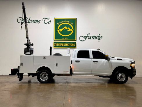 Used 2023 RAM 3500 Tradesman AWD/4WD image 13