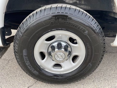 Used 2020 Chevrolet Express 3500 LT w/ LT Preferred Equipment Group image 13