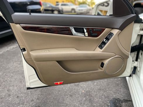 Used 2010 Mercedes-Benz C 300 Sedan image 26